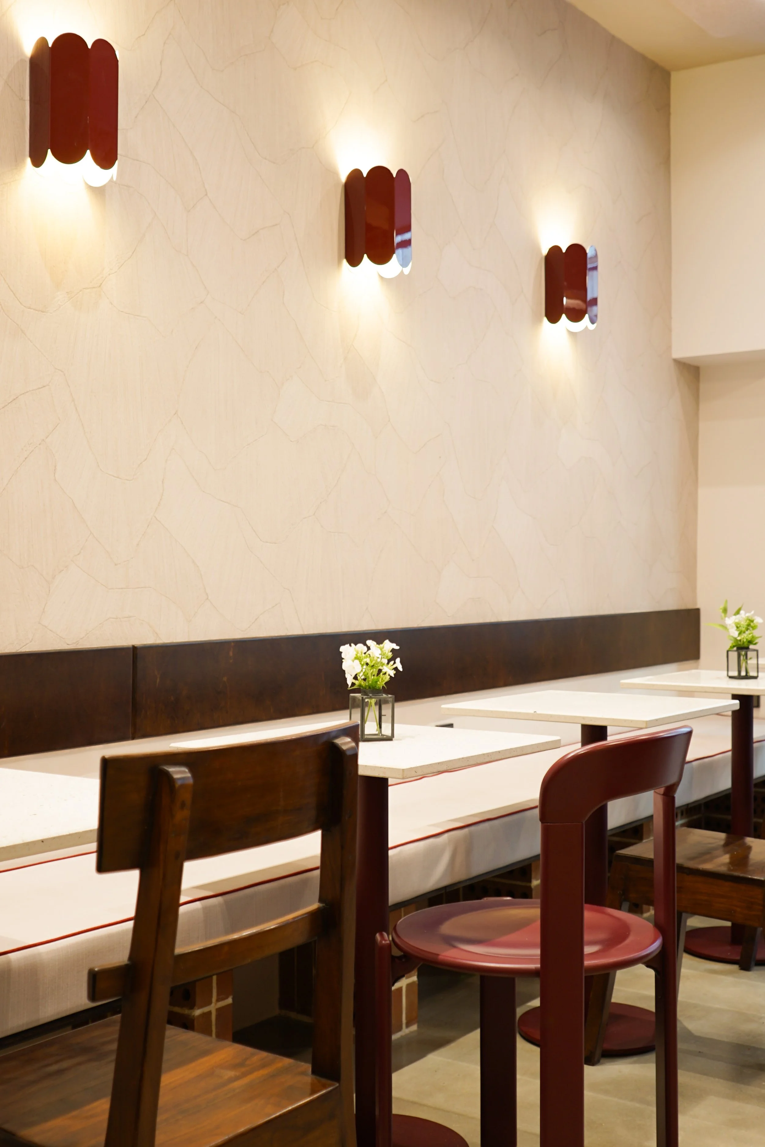 Détail intérieur — aménagement café restaurant 60 m² Paris 9e, architecte d'intérieur Studio Emsé